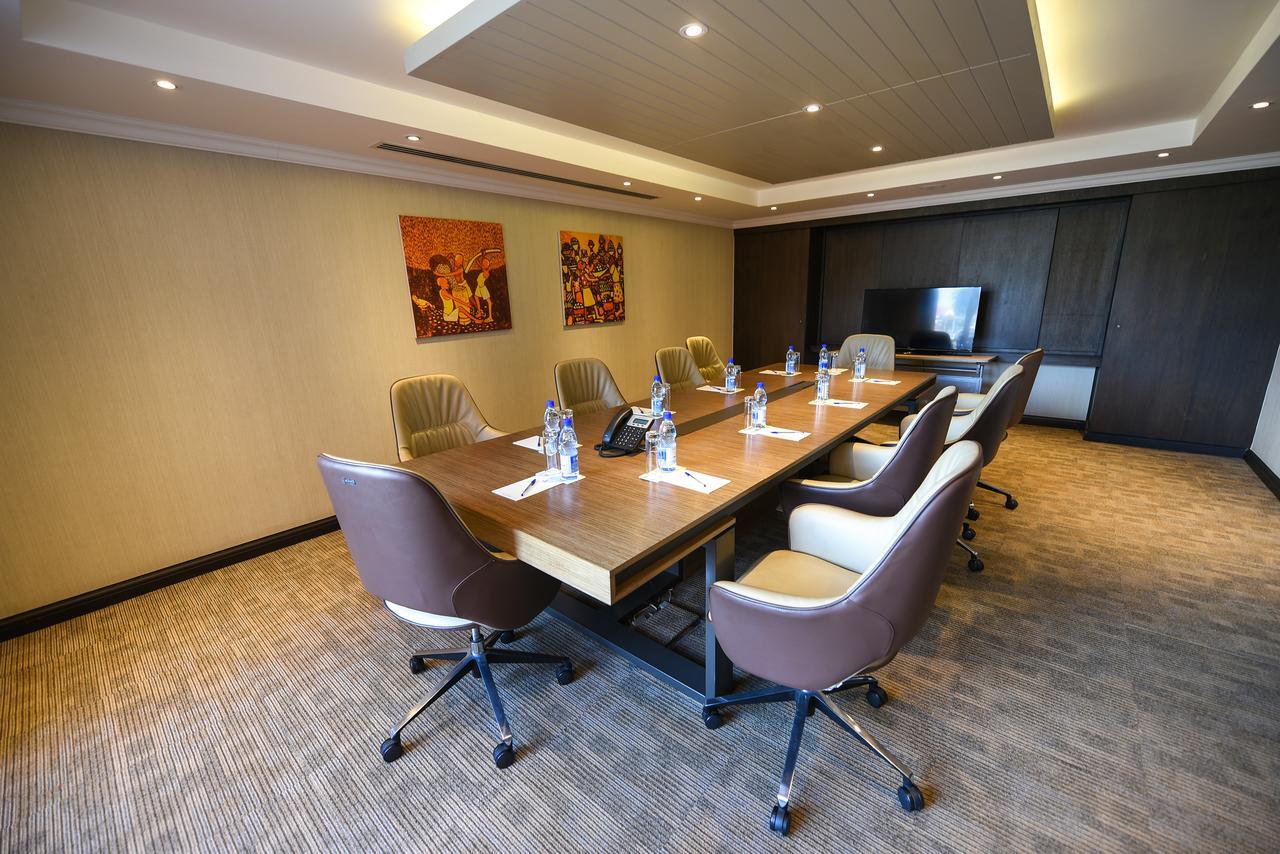 קמפאלה Mestil Hotel & Residences מראה חיצוני תמונה
